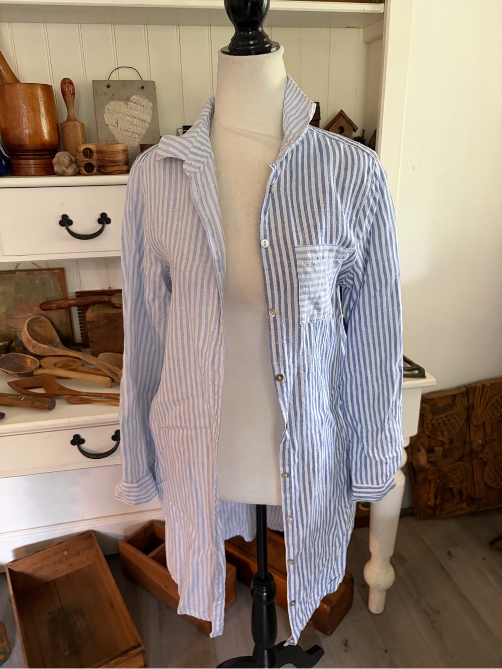 Tahari Women’s Striped Blue & White Longline Shirt